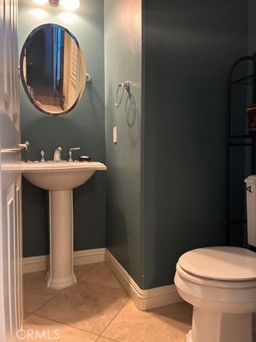 3374 Crosspointe Court, Simi Valley, CA 93065