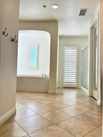 3374 Crosspointe Court, Simi Valley, CA 93065