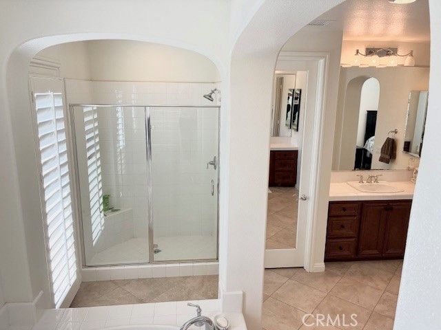 3374 Crosspointe Court, Simi Valley, CA 93065