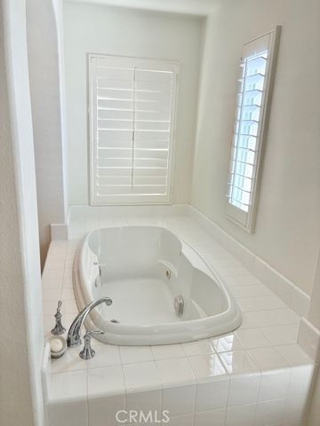 3374 Crosspointe Court, Simi Valley, CA 93065