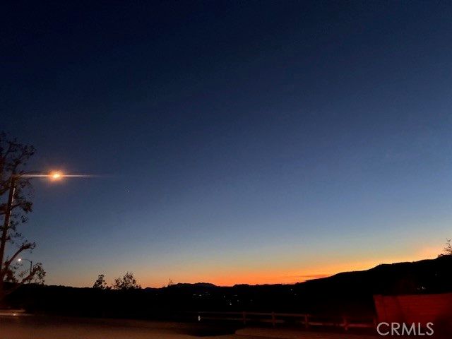 3374 Crosspointe Court, Simi Valley, CA 93065