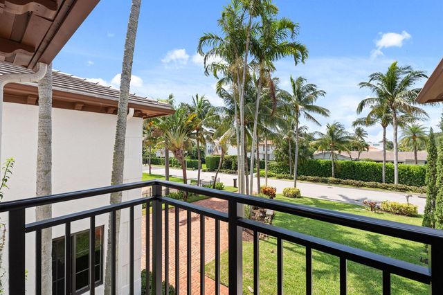 257 E Lakewood Road, West Palm Beach, FL 33405