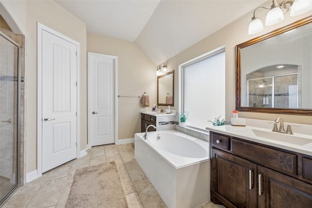 804 Duckett Drive, Euless, TX 76039