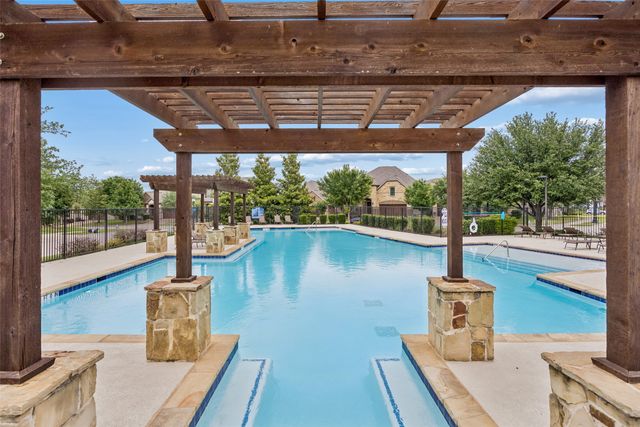 804 Duckett Drive, Euless, TX 76039