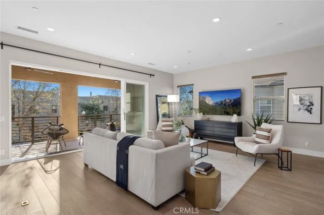 217 Cultivate, Irvine, CA 92618