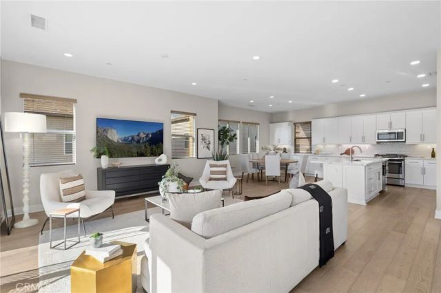 217 Cultivate, Irvine, CA 92618