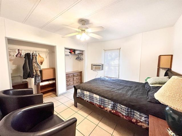 5049 Sunrise Drive, Chandler, TX 75758