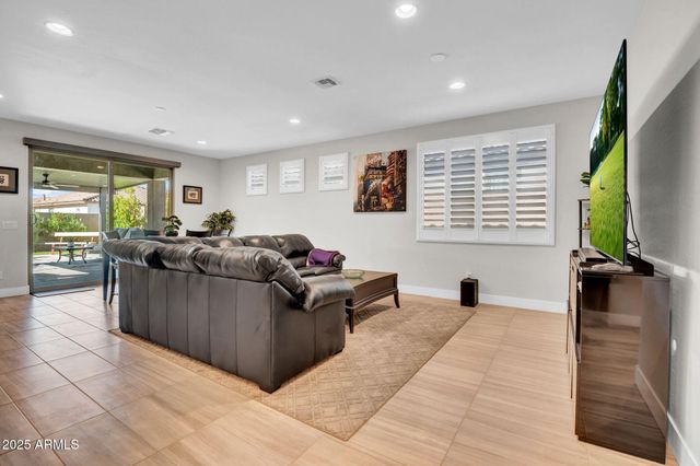 9638 E SPIRAL Avenue, Mesa, AZ 85212