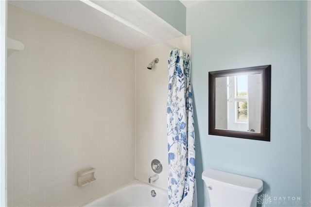 7704 John Hancock Lane, Washington Twp, OH 45459