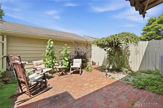 7704 John Hancock Lane, Washington Twp, OH 45459