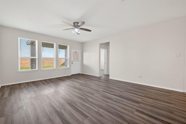 7454 Sunlit Harbor Drive, Cypress, TX 77433