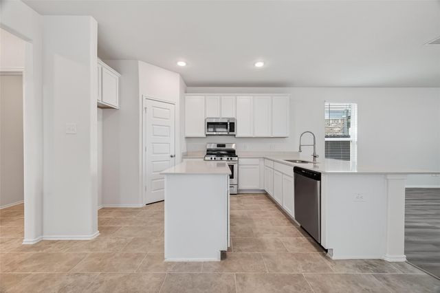 7454 Sunlit Harbor Drive, Cypress, TX 77433