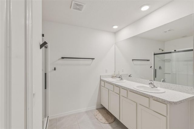 2114 NW 246TH TERRACE, Newberry, FL 32669