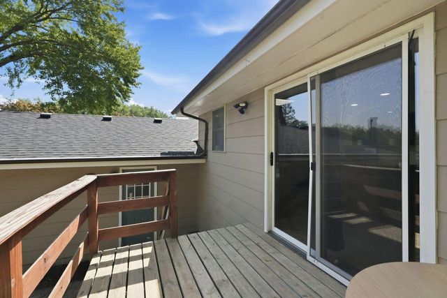 1604 W 131st Street, Burnsville, MN 55337