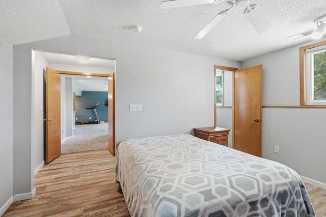 1604 W 131st Street, Burnsville, MN 55337