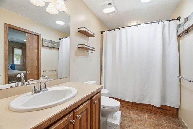 1604 W 131st Street, Burnsville, MN 55337