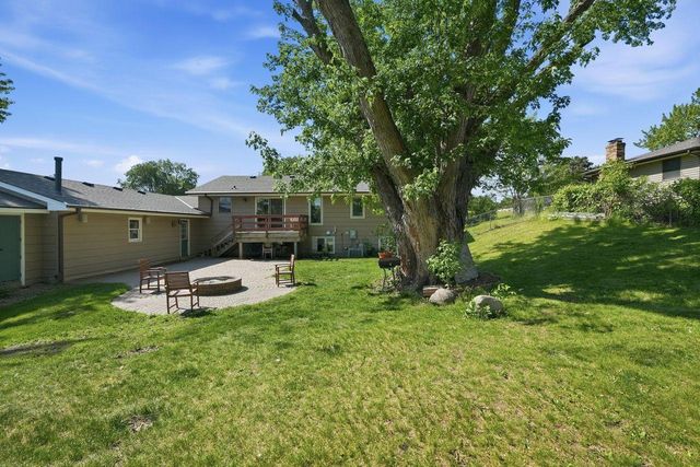 1604 W 131st Street, Burnsville, MN 55337