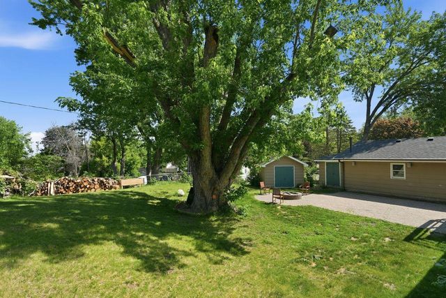 1604 W 131st Street, Burnsville, MN 55337