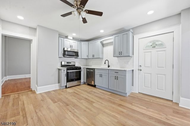 508 2Nd St, Carlstadt Boro, NJ 07072