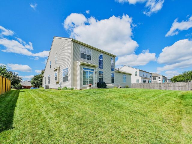 402 S Palmer Drive, Bolingbrook, IL 60490