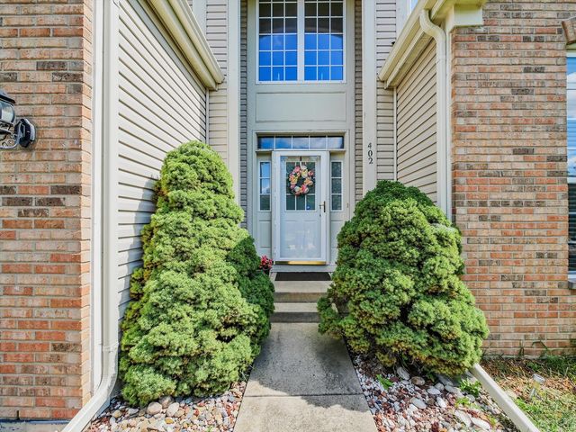 402 S Palmer Drive, Bolingbrook, IL 60490