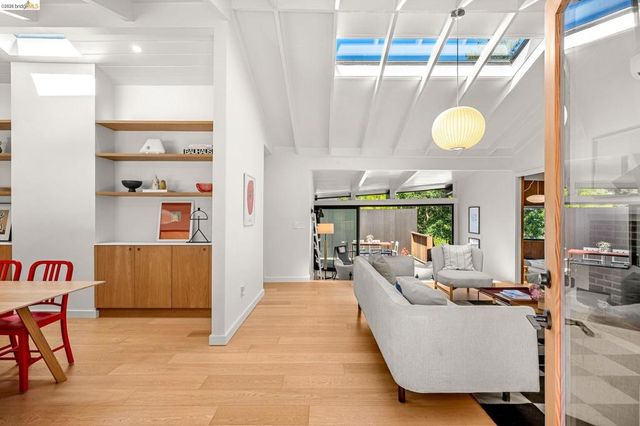 655 Vistamont Avenue, Berkeley, CA 94708
