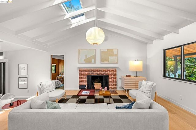 655 Vistamont Avenue, Berkeley, CA 94708