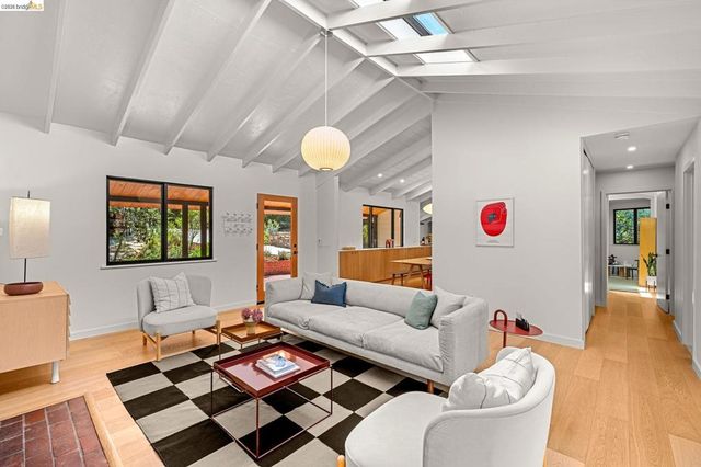 655 Vistamont Avenue, Berkeley, CA 94708