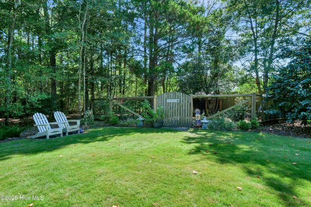 115 Dolphin Drive, Hampstead, NC 28443