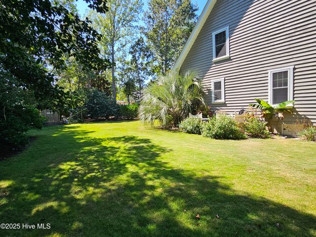 115 Dolphin Drive, Hampstead, NC 28443