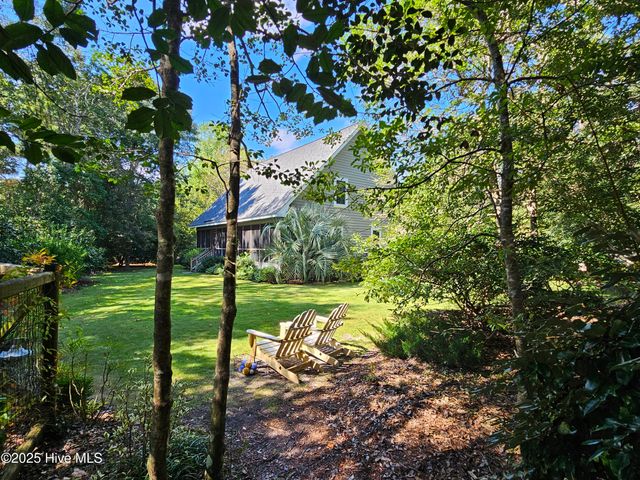 115 Dolphin Drive, Hampstead, NC 28443