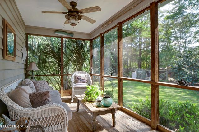 115 Dolphin Drive, Hampstead, NC 28443