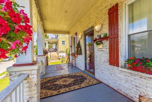 1121 Kerns AVE SW, Roanoke, VA 24015
