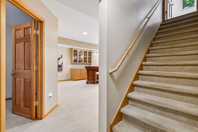 830 Fox Path Court, Medina, MN 55340