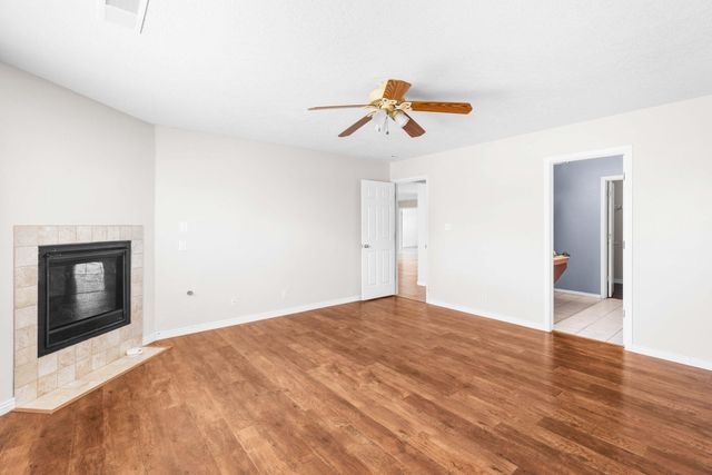 7106 Raleigh Hills Drive NE, Rio Rancho, NM 87144