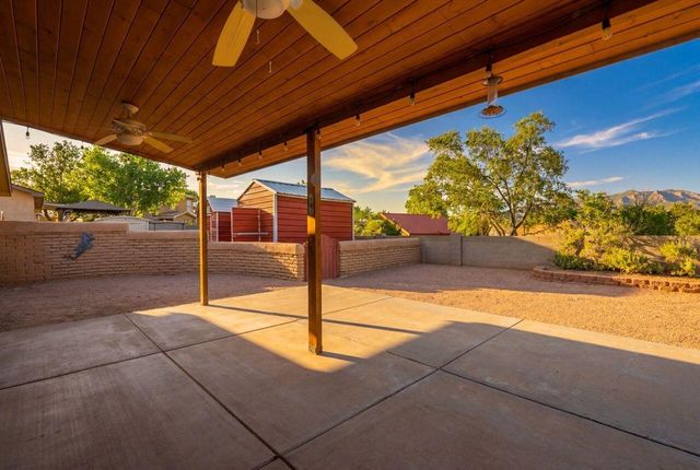 7106 Raleigh Hills Drive NE, Rio Rancho, NM 87144