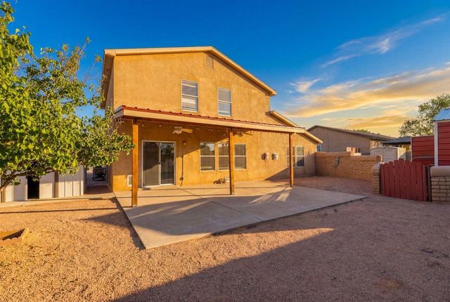 7106 Raleigh Hills Drive NE, Rio Rancho, NM 87144
