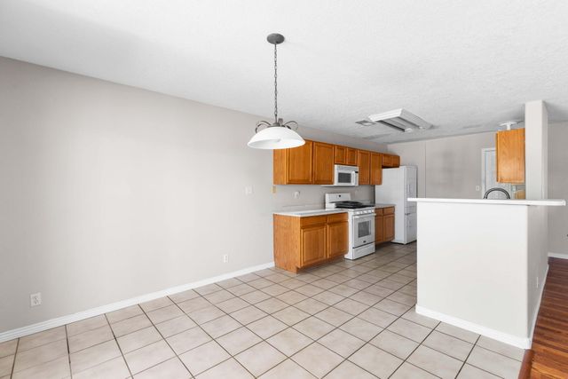 7106 Raleigh Hills Drive NE, Rio Rancho, NM 87144