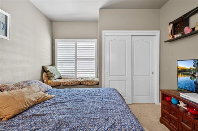 2007 Ashcroft Avenue, Clovis, CA 93611