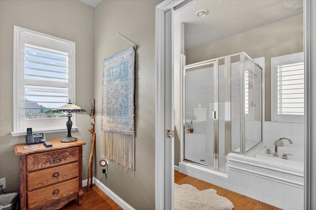 2007 Ashcroft Avenue, Clovis, CA 93611