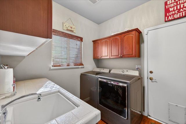 2007 Ashcroft Avenue, Clovis, CA 93611