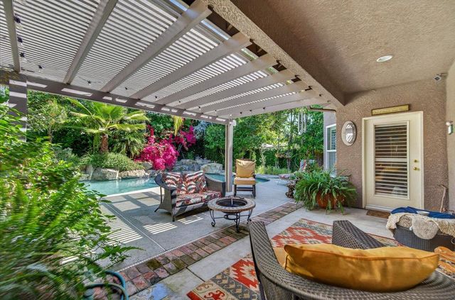 2007 Ashcroft Avenue, Clovis, CA 93611