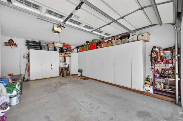 2007 Ashcroft Avenue, Clovis, CA 93611