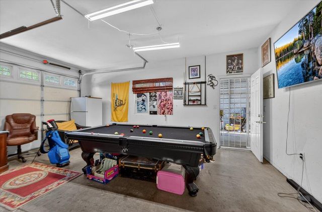 2007 Ashcroft Avenue, Clovis, CA 93611