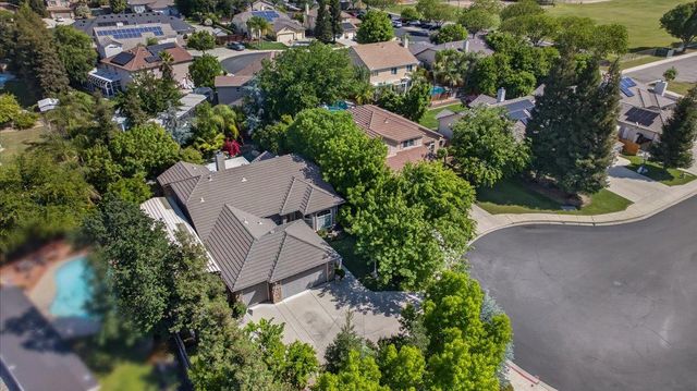 2007 Ashcroft Avenue, Clovis, CA 93611