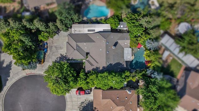 2007 Ashcroft Avenue, Clovis, CA 93611