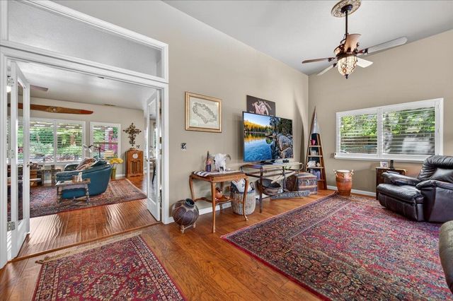 2007 Ashcroft Avenue, Clovis, CA 93611