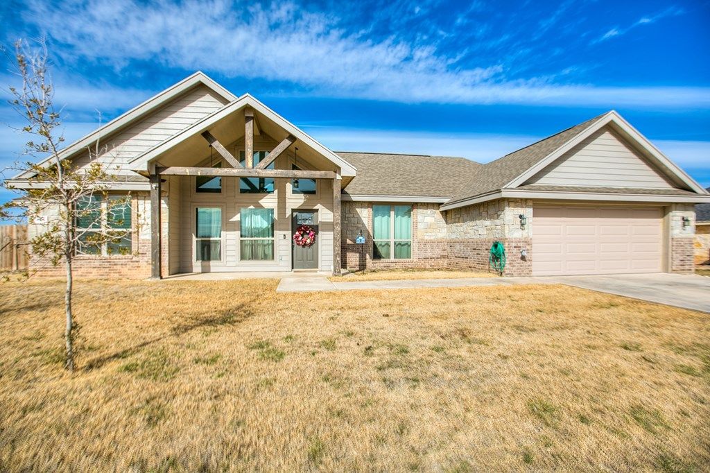 Image 3 of property listing at 9020 Chital Court, San Angelo, TX 76901