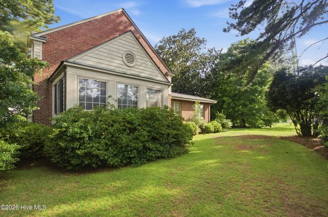 3400 S Jefferson Street, Fountain, NC 27829