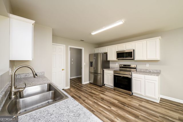 6550 Browns Mill Ferry Drive, Lithonia, GA 30038